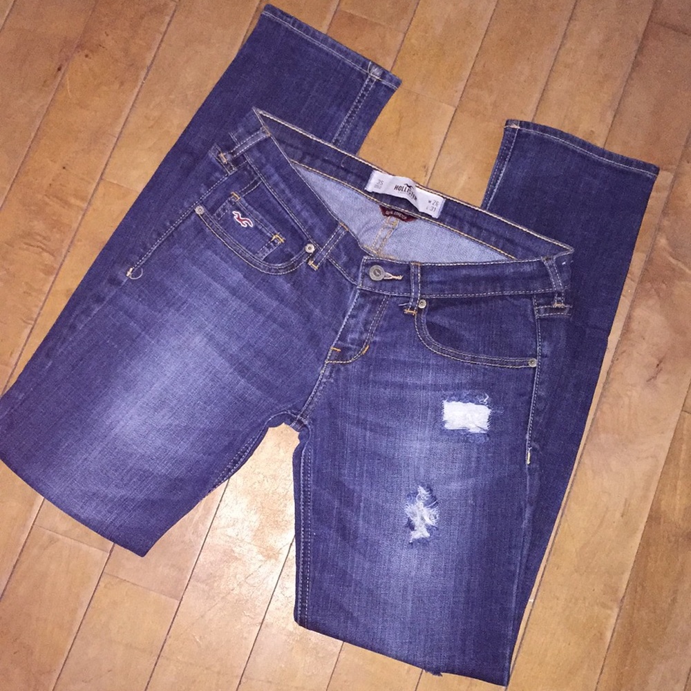 !!Distressed Hollister Jeans!!